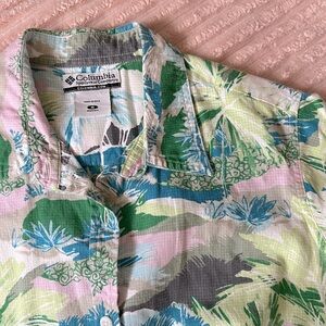 Columbia Outdoors Women’s Button Down Tropical Shirt
